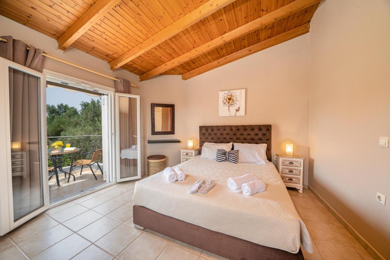 Popi'S Villa Svoronata Luaran gambar